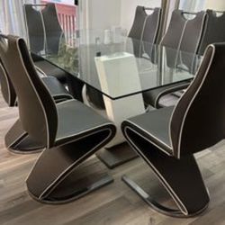 Complete Dining Set (Chairs included)
