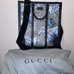 Gucci Resort  Blooms Tote Bag Beige