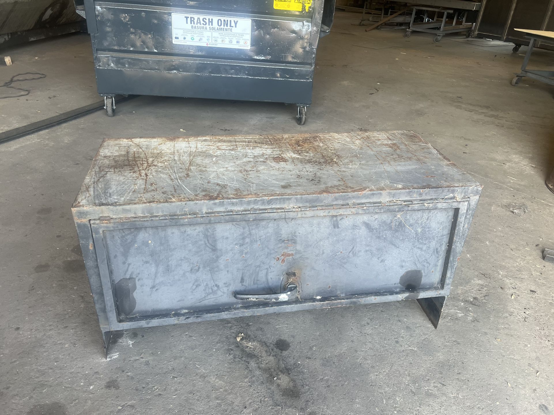 USED 48 IN TOOLBOX