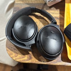 Bose Noise Cancelling Headphones 700