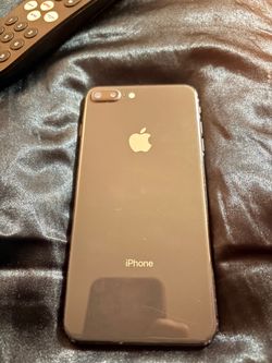 Black iPhone 8 Plus unlocked