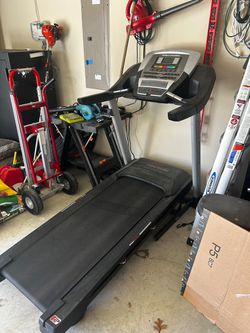 2017 ProForm Cardio Strong Folding Treadmill Good Condition - Wylie, TX