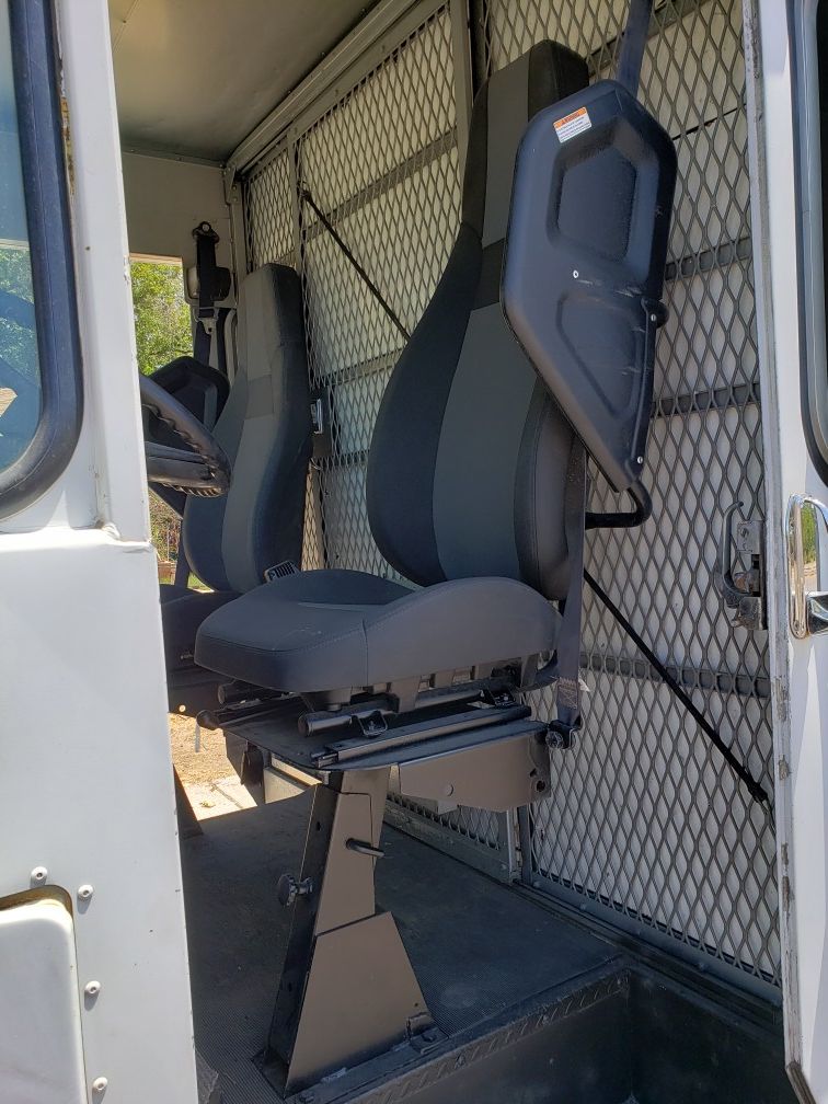 1992 Chevy step van work truck toy hauler runs great backup camera will