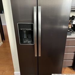 Whirlpool refrigerator 