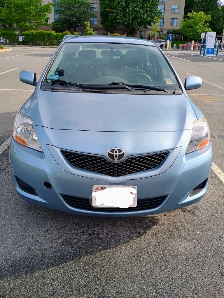 2010 Toyota Yaris