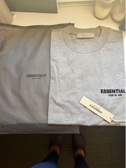 Essential men shirts