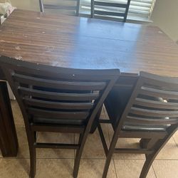 Wood Table & 4 Chairs 