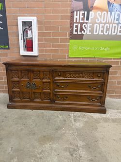 Wooden 6 drawers Dresser