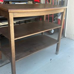 Free Display Shelf
