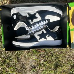 Black & White BAPESTAS