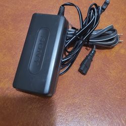 Genuine Sony AC Power Adapter AC-L10B For Sony Camcorders