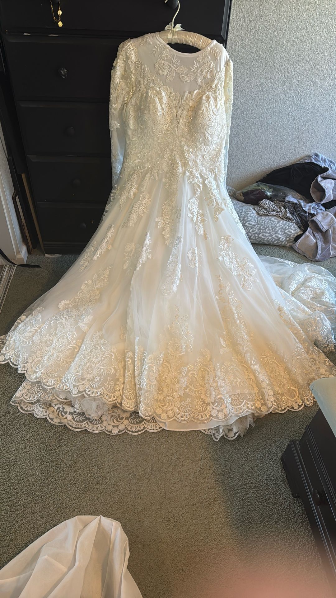 Wedding Dress Used Once Elizabeth Bridal Size 14
