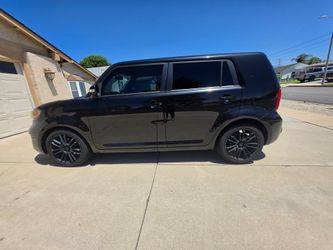 2009 Scion xB