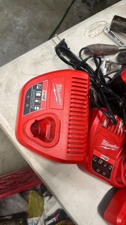 Milwaukee m12 charger