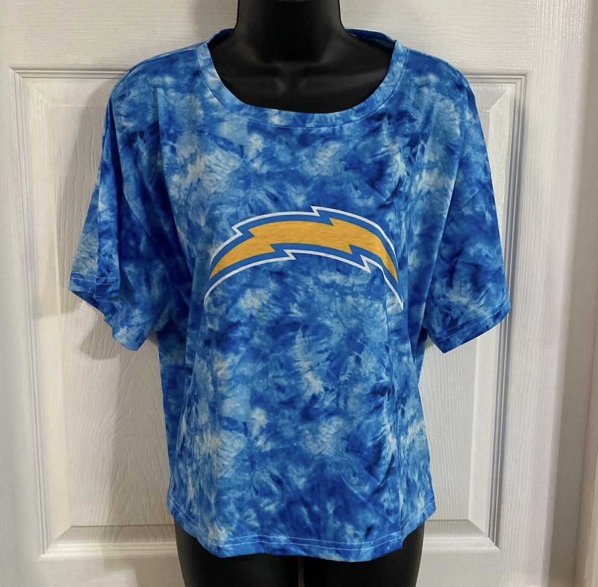 Women’s LA chargers Crop Shirt