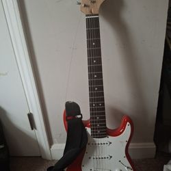 Electric Gutiar (1 Broken String) With Amp And Gutiar Case