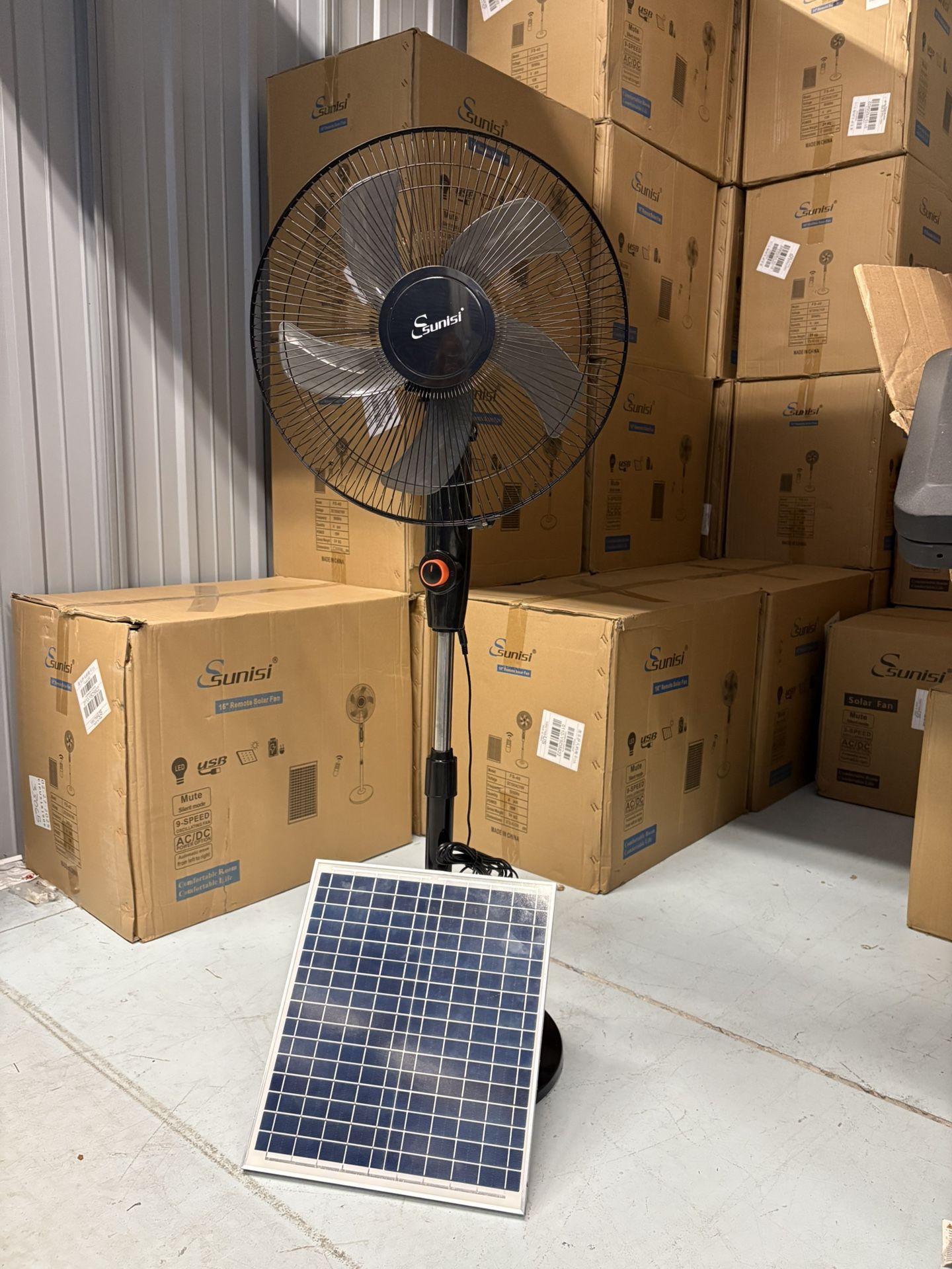Solar Fan With Solar Panels