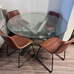 Dining Room Set (Perfect Condition) - Rooms To Go