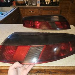 Taillight for a Porsche 911 (996)  1(contact info removed) 