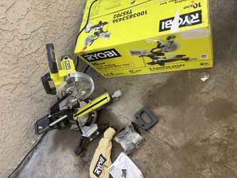 Rioby table saw. Slinding