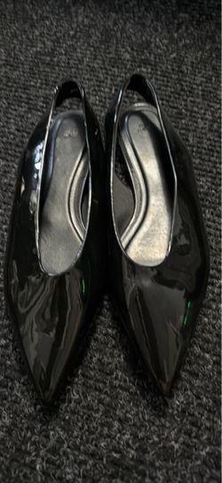 Glossy black patent  size 9