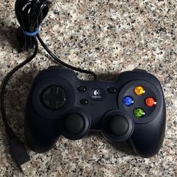 Logitech pc gaming controllers