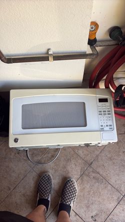 GE microwave