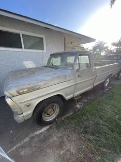 1969 Ford F250 Truck