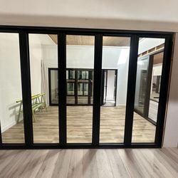 Aluminum bifold 144*96 with screen