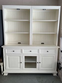 Ethan Allen buffet and hutch