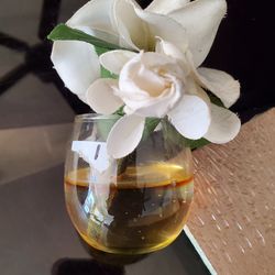 Artificial gardenias is Artificial water vase decor