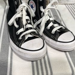 Converse Kids Size 12