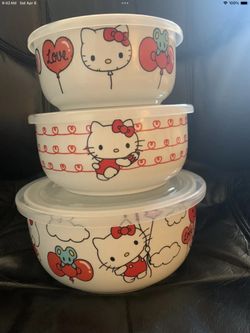 Hello Kitty set of 3 Ceramic Food Storage Containers with Vented Lids New