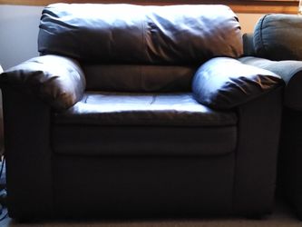 Black Genuine Leather Chair