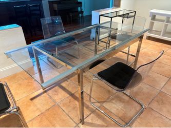Expandable Glass & Chrome Dining Table