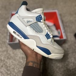 Air Jordan 4 Retro Military Blue 