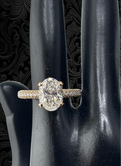 Micro pave Diamond setting oval diamond Ring 💍