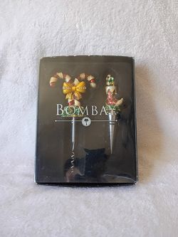 NEW Bombay In The Box Set Of Two Christmas Topper Wine Bottle Opener Stoppers