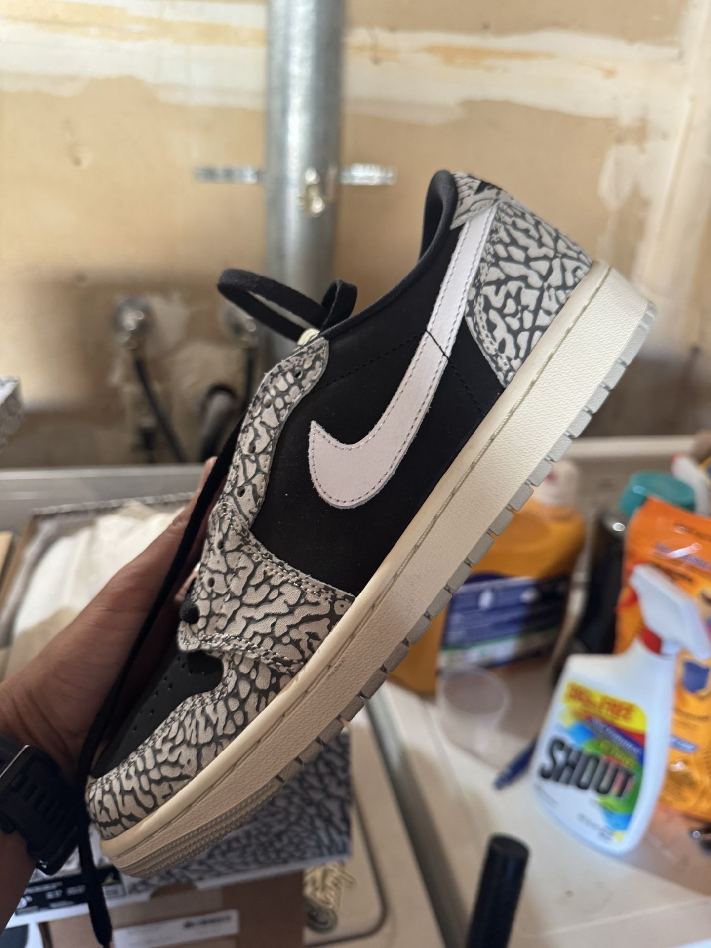 Jordan 1 Retro Low OG Sz 9.5