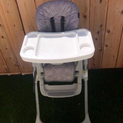 BABY TRIED 7_1  HIGH CHAIR 