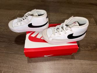 Nike Blazer boys 9c