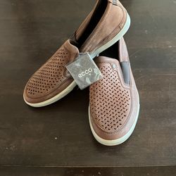 Ecco Shoes
