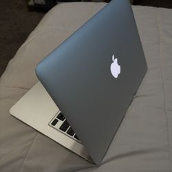 MacBook Air 13” 