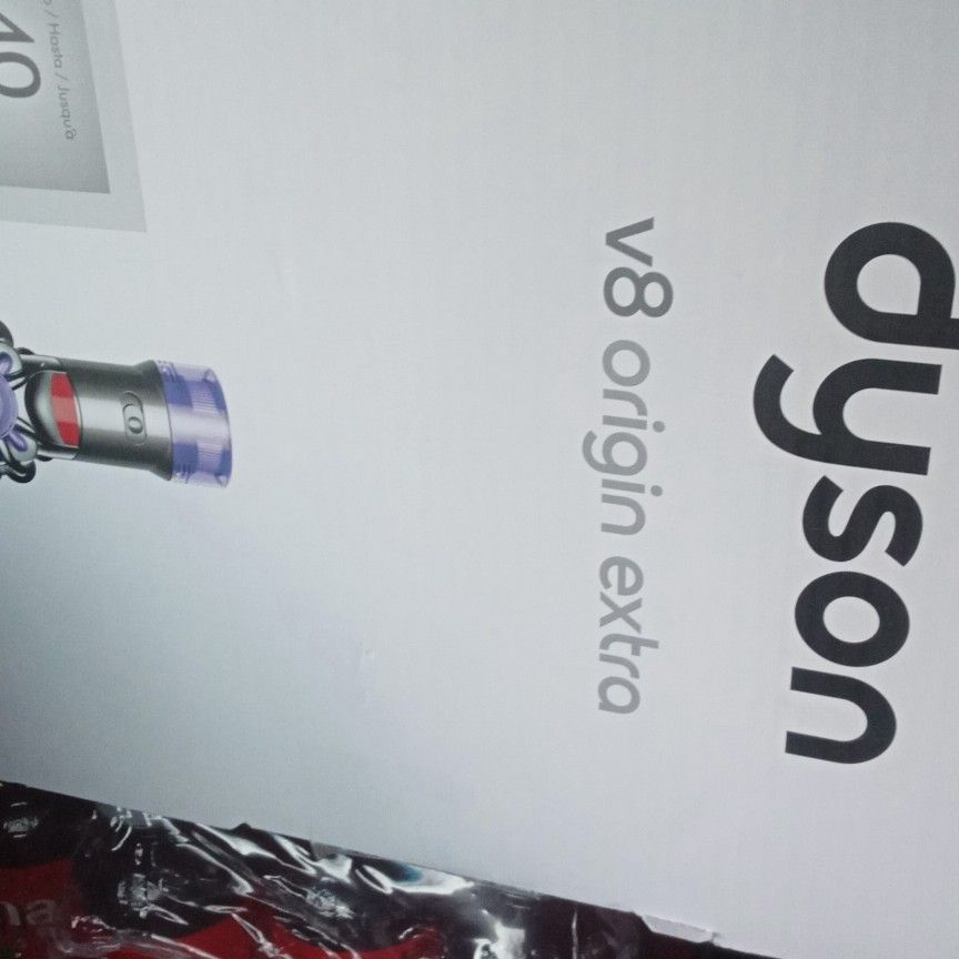 Dyson Vacuum V8