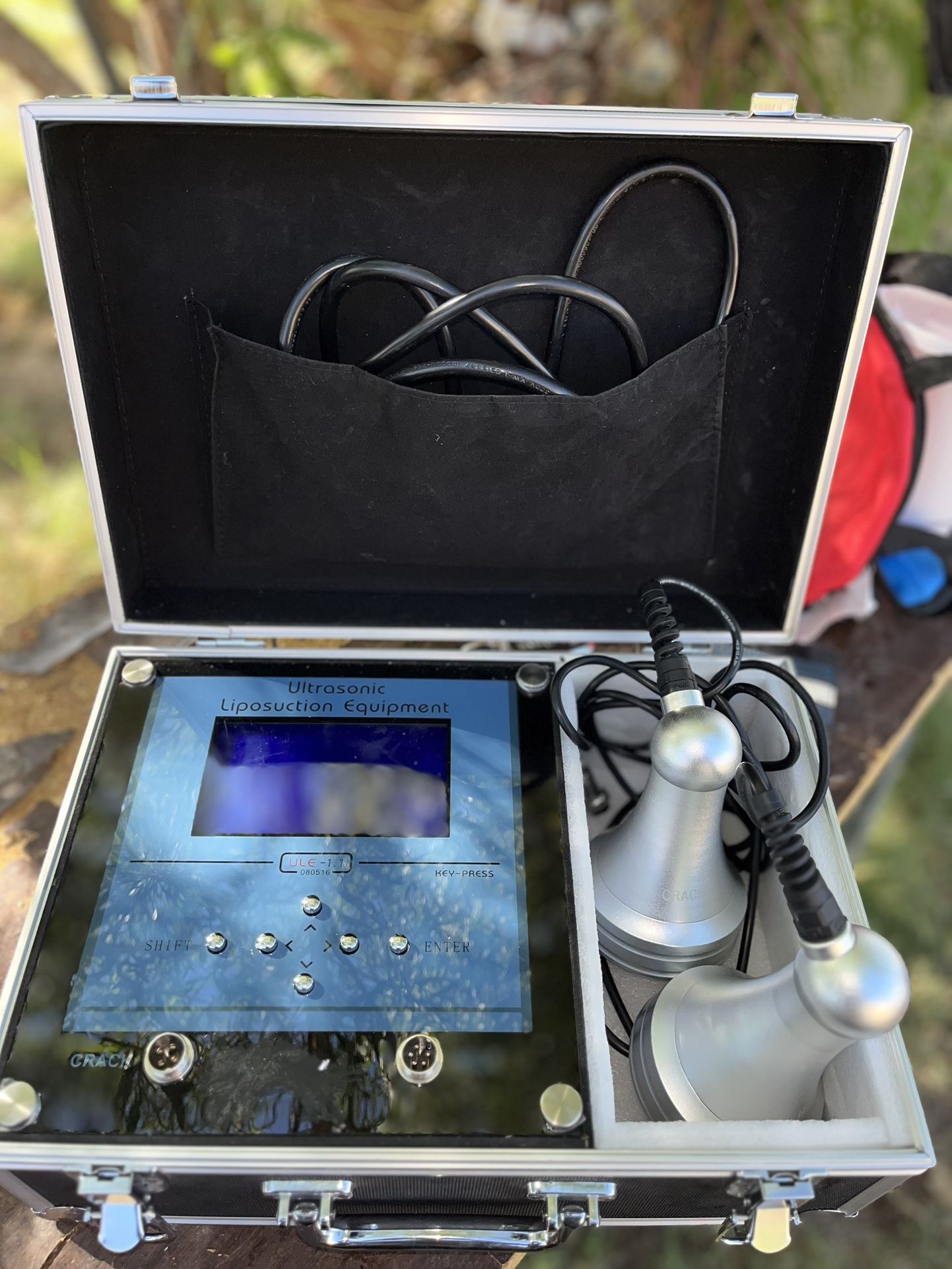 Home > Fitness Equipment > Weight Loss Equipment > Ultrasonic Liposuction Cavitation 2 Radio Frequency Slimming Machine