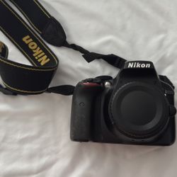 Nikon D3300 - Base 