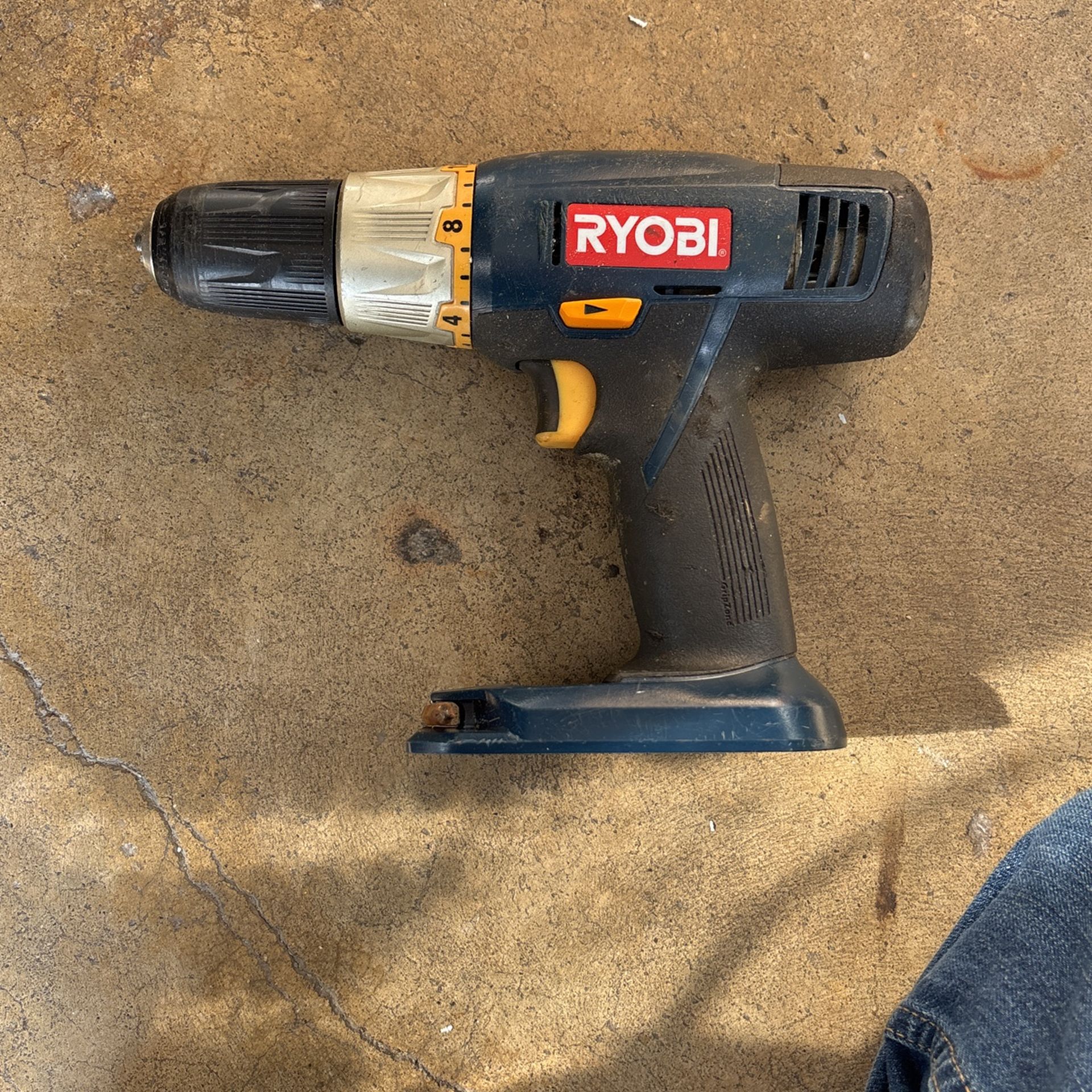 Ryobi 18 V drill