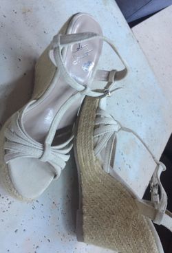 New shoes size 5 M