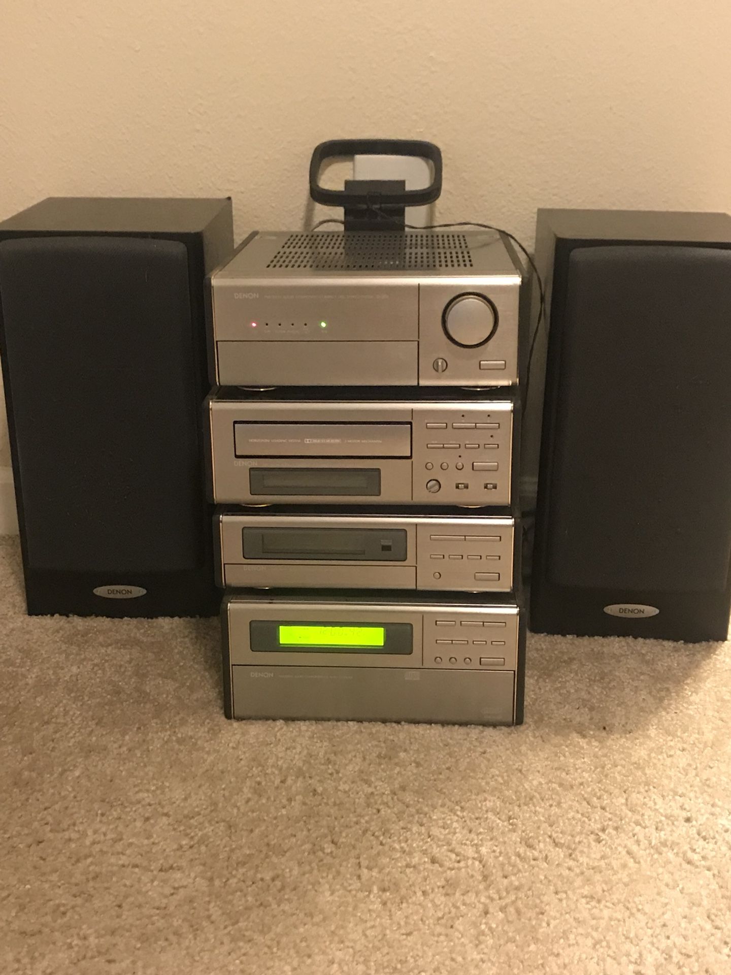 Denon D-200 hifi amp stereo system with 6disc CD player, tape deck, surround system
