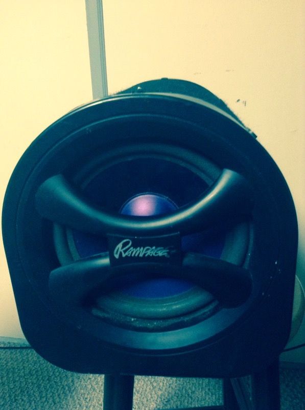 Audiovox Rampage Ba-100 1-way 8" car subwoofer